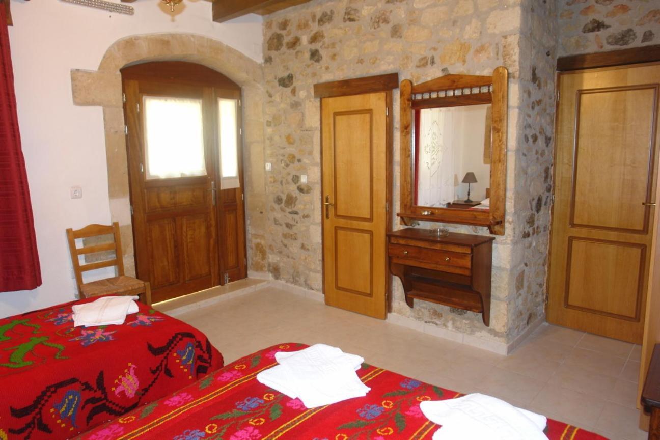 Villa Eleva Aryiroúpolis Extérieur photo